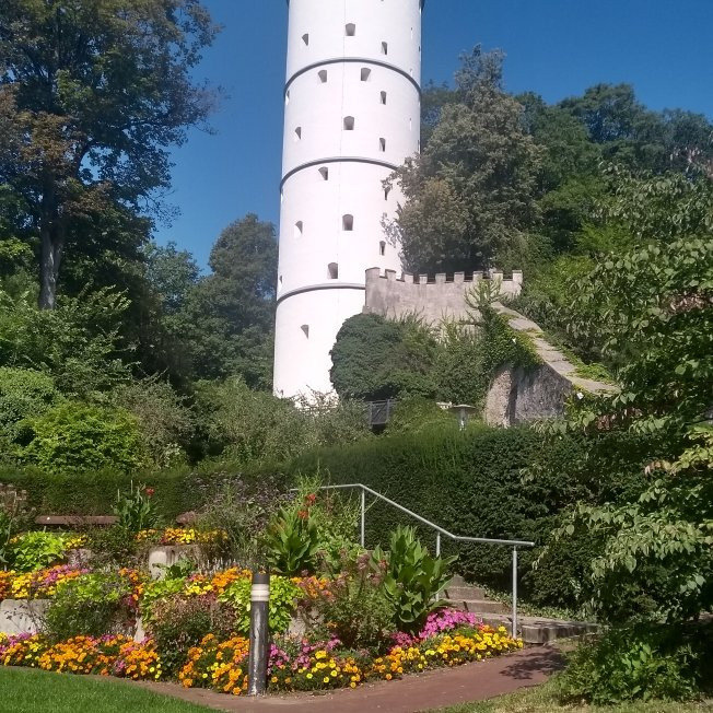 Weißer Turm-比伯拉赫（里斯）必去景点