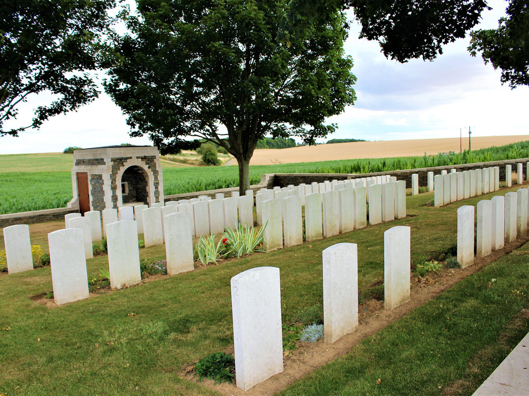 Hillside Cemetery-Le Quesnel必去景点