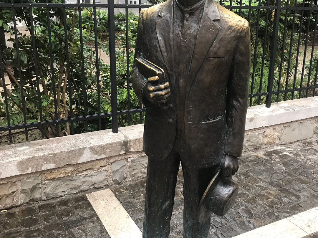 Statua di Italo Svevo-的里雅斯特必去景点