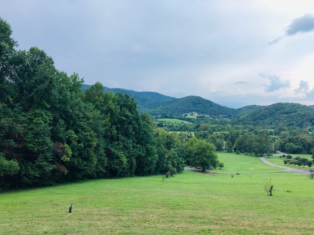 Graves Mountain Farm & Lodges主图