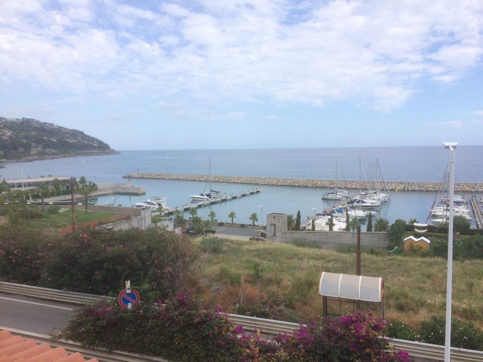 Baia dei Gabbiani-官方