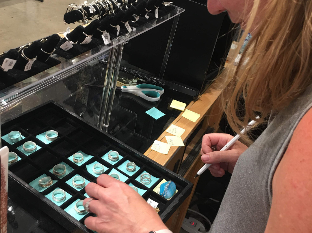 Plum Bottom Gallery-Egg Harbor必去景点