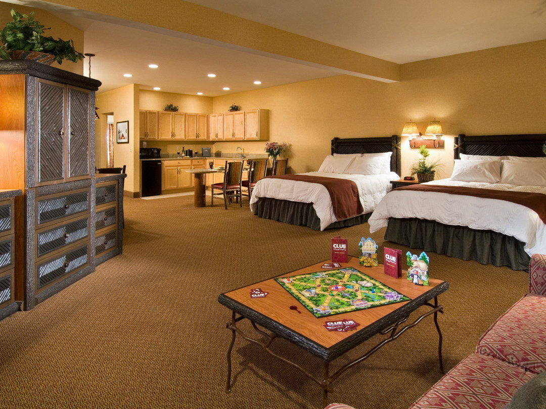 Six Flags Great Escape Lodge & Indoor Waterpark-昆斯伯里必去景点