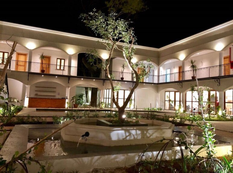 八仙花精品酒店主图