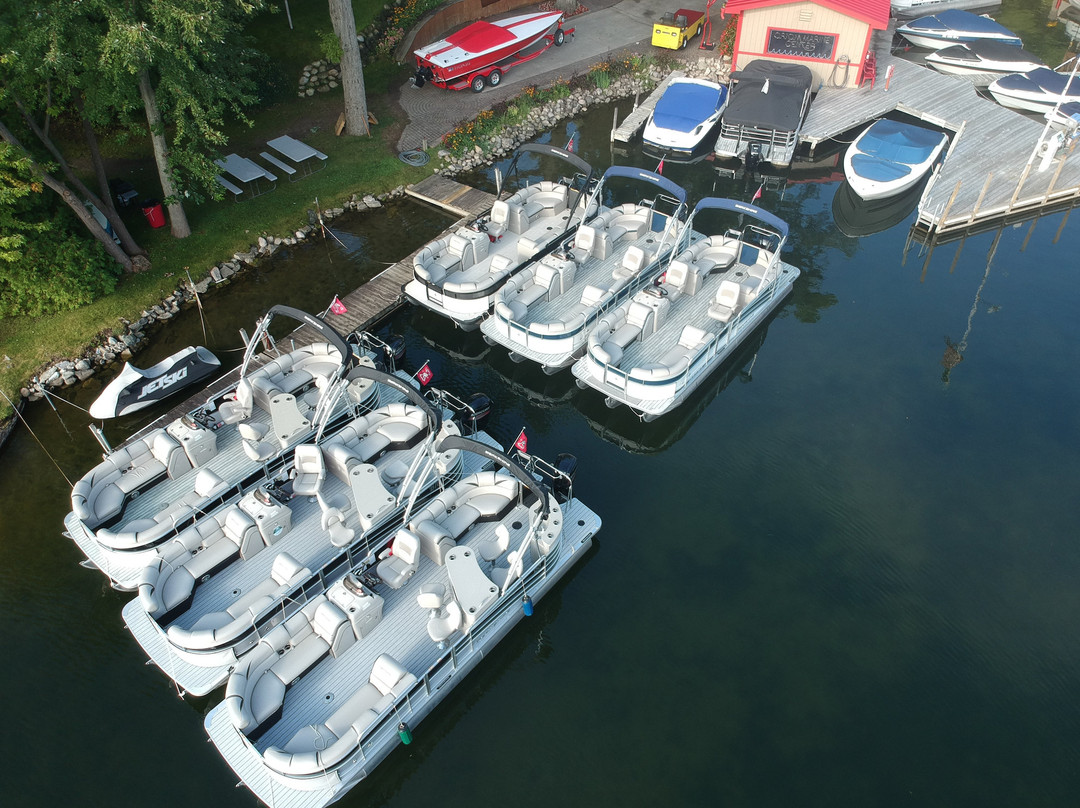 Orion Marine Pontoon Rentals景点图片