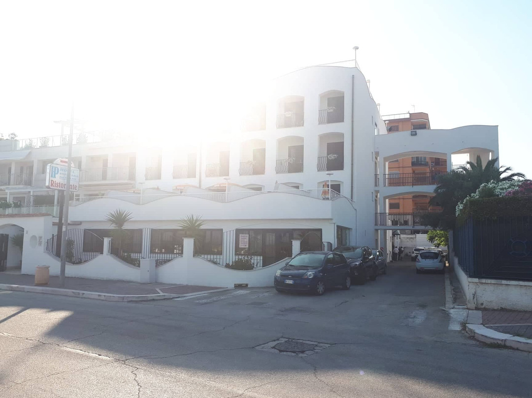 全景德尔高尔夫酒店主图
