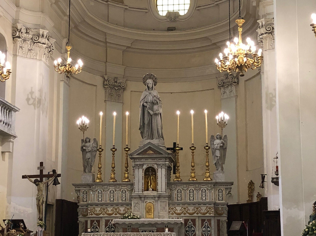 Parrocchia Collegiata Sant'Anna Cagliari-卡利亚里省必去景点