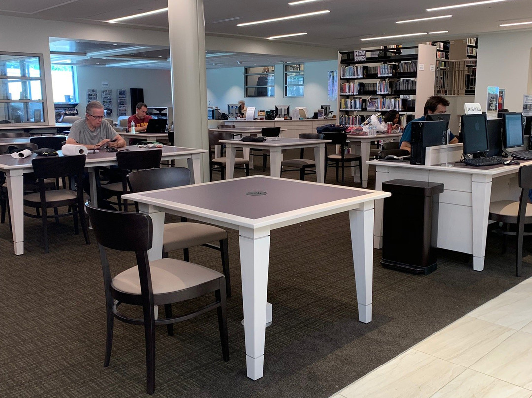 Commack Public Library-Commack必去景点