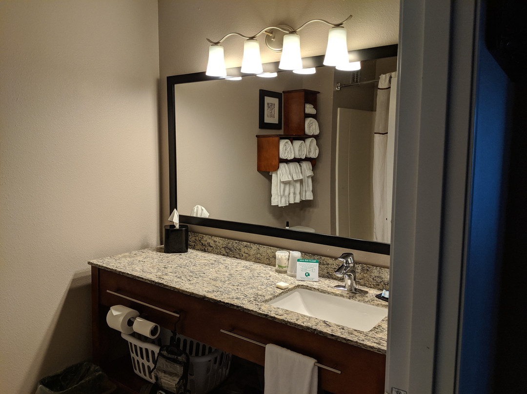 格兰德斯戴住宿套房酒店主图