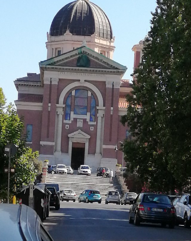 Chiesa Santa Maria Regina Pacis-Lido di Ostia必去景点