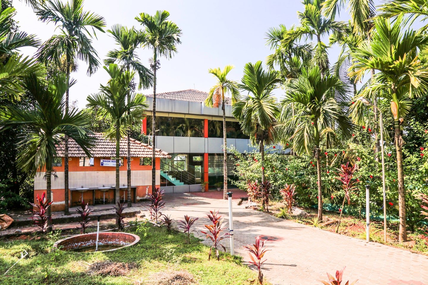 Capital O 26609 Pratham Inn & Resort-官方