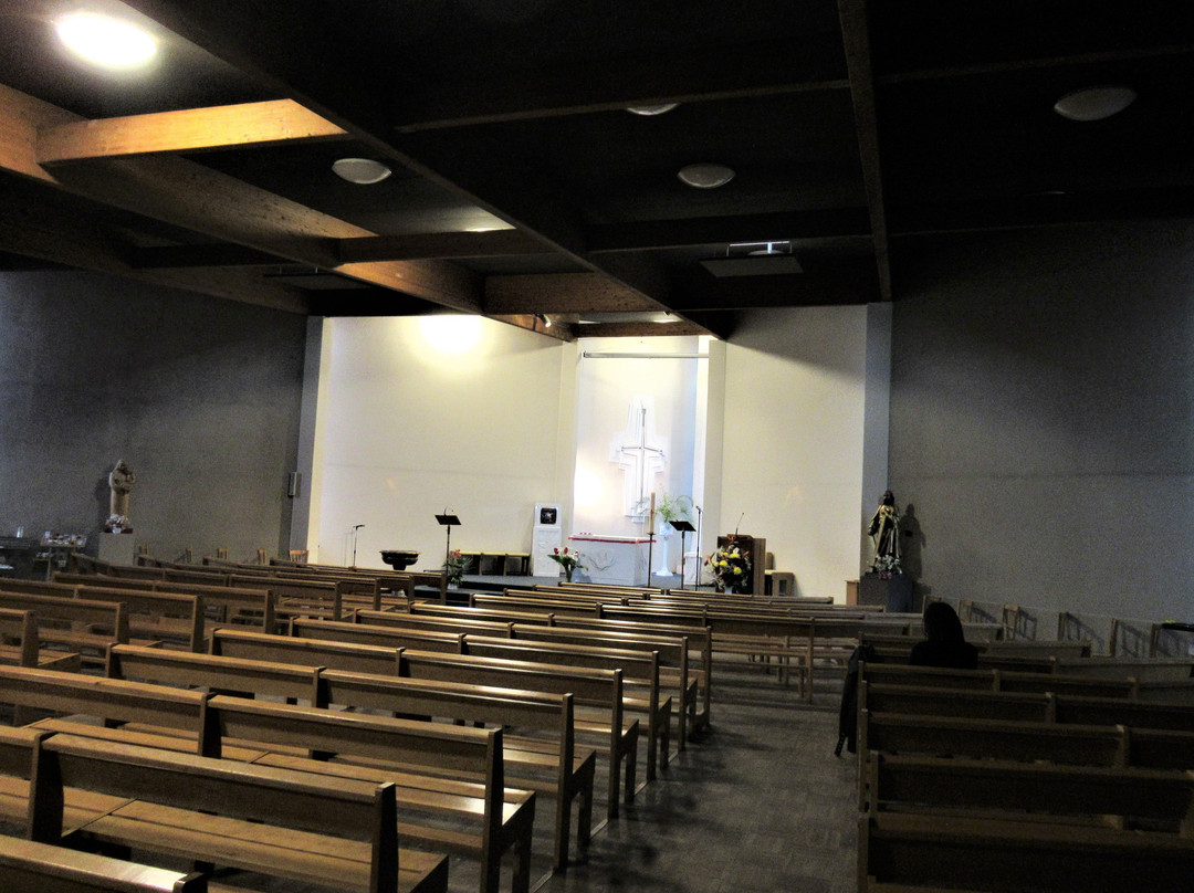Eglise Saint Andre-博比尼必去景点