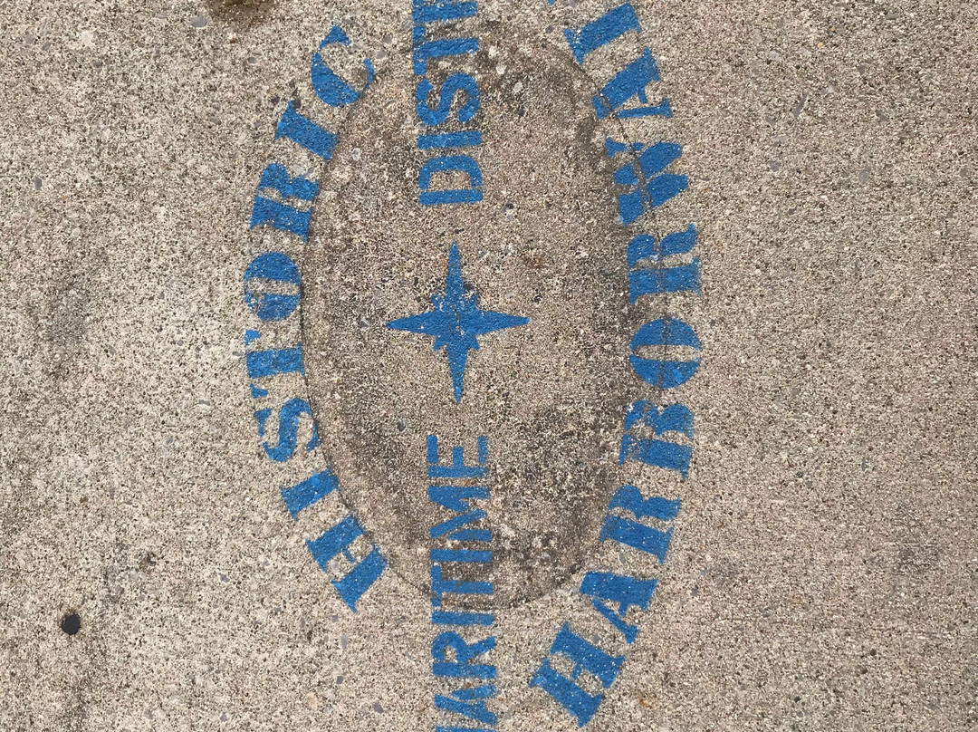 Old Harbor Inn主图