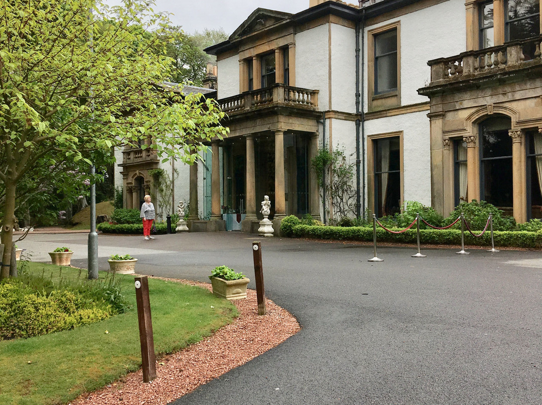 Macdonald Norwood Hall Hotel主图