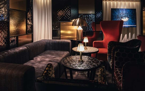 Senate Luxury Suites主图