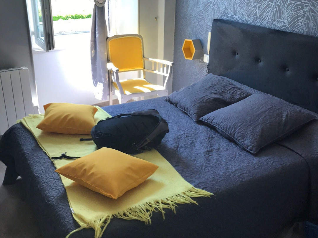 Auberge St Fleuret主图