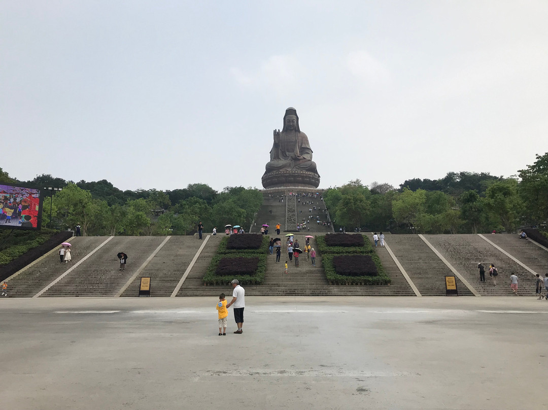 西樵山南海观音-佛山市必去景点