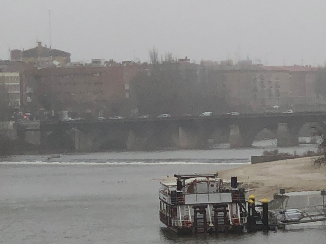 Fuensaldana旅游景点-Puente Mayor