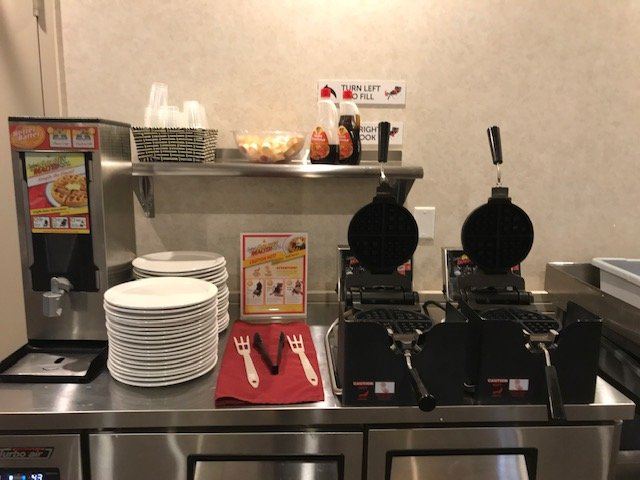 阿博茨福德海岸套房酒店-餐饮