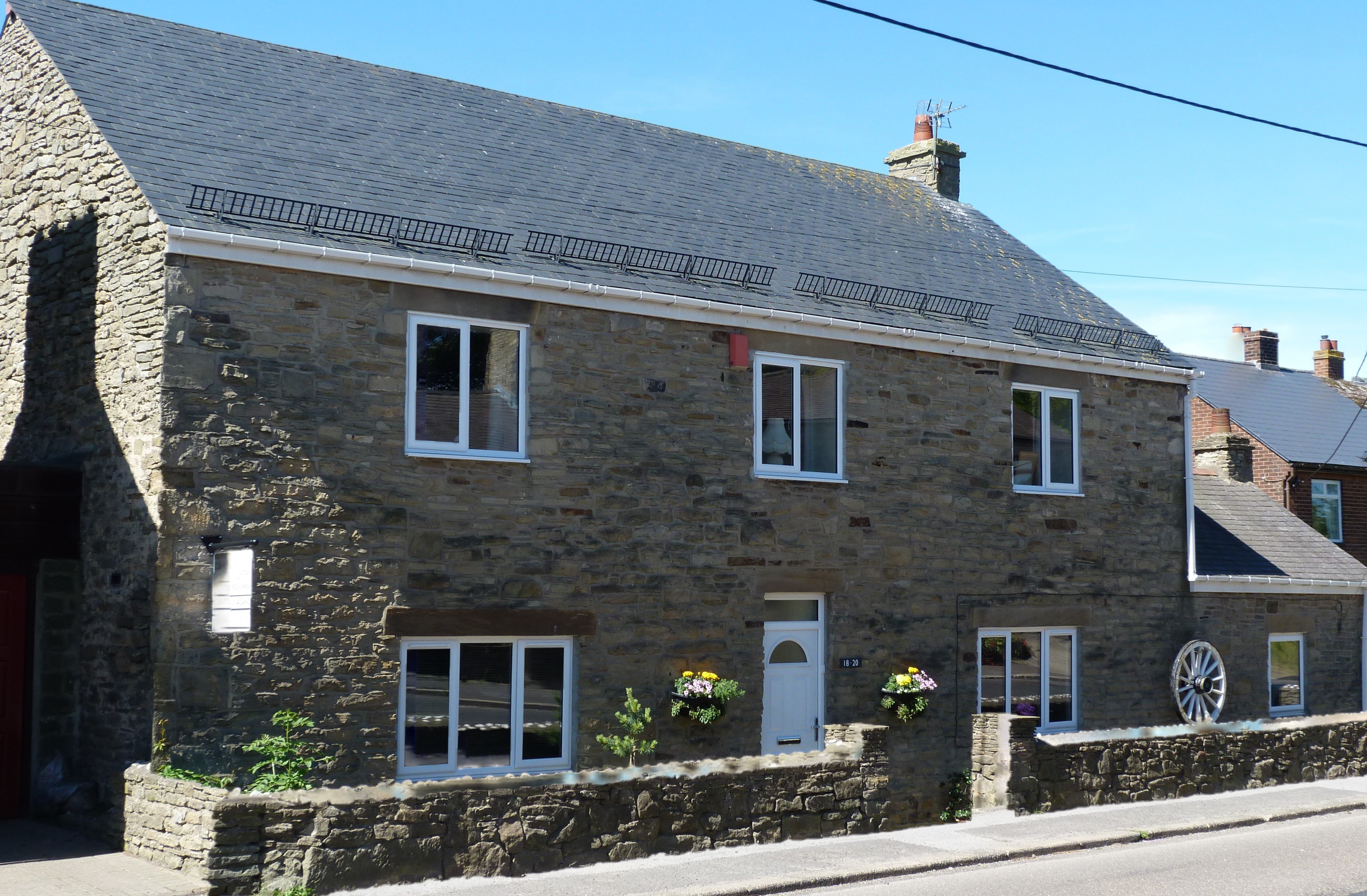 Castleneuk Guest House-官方