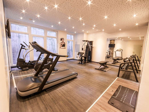 图加特-迪琴根广场贝斯特韦斯特酒店主图