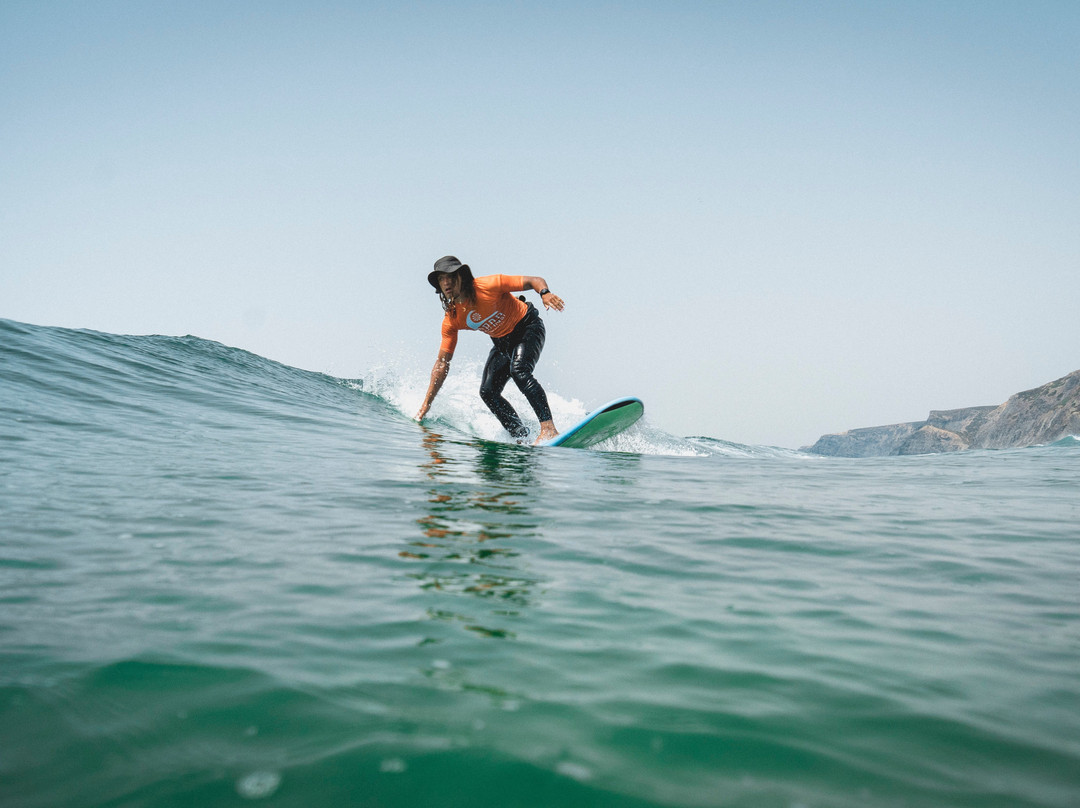 Good Feeling Surf School景点图片