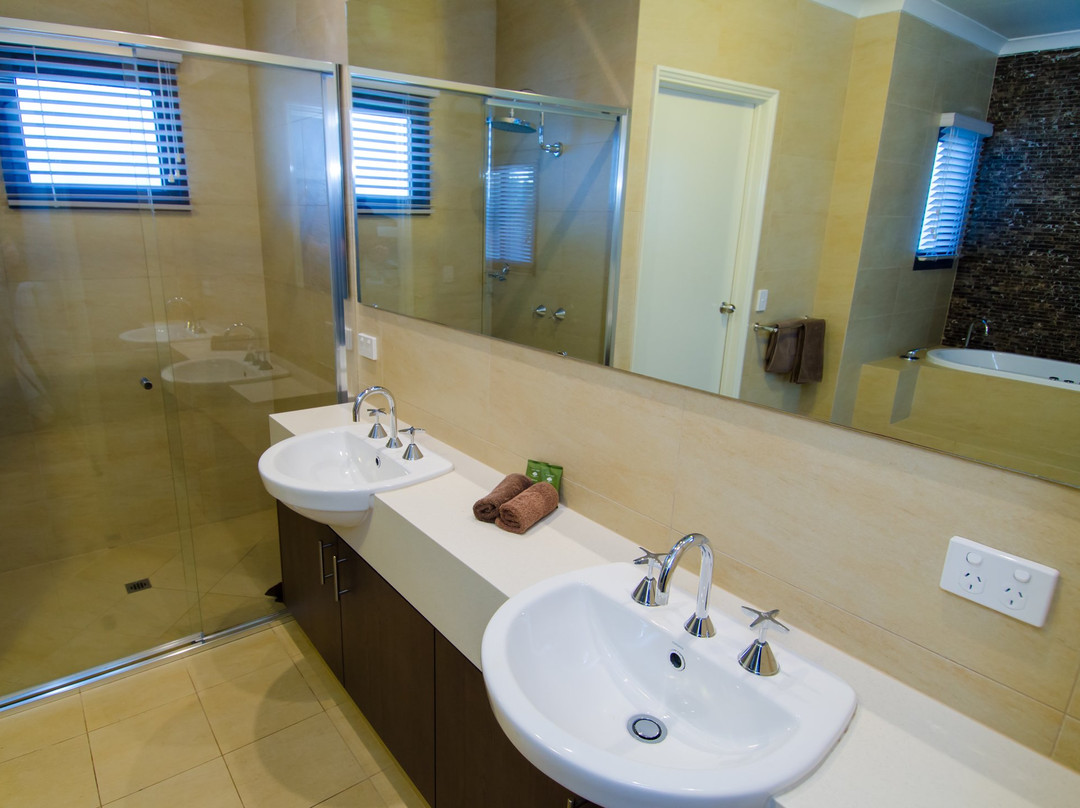 Charlie Bravo Accommodation主图