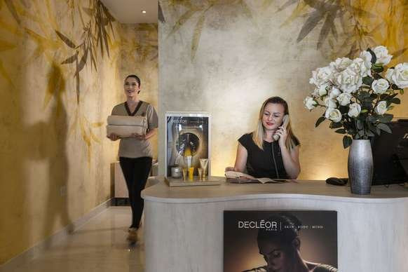 Cavo D’oro Spas-普它肋斯必去景点