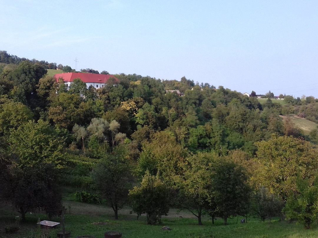 Raka Castle-Raka必去景点