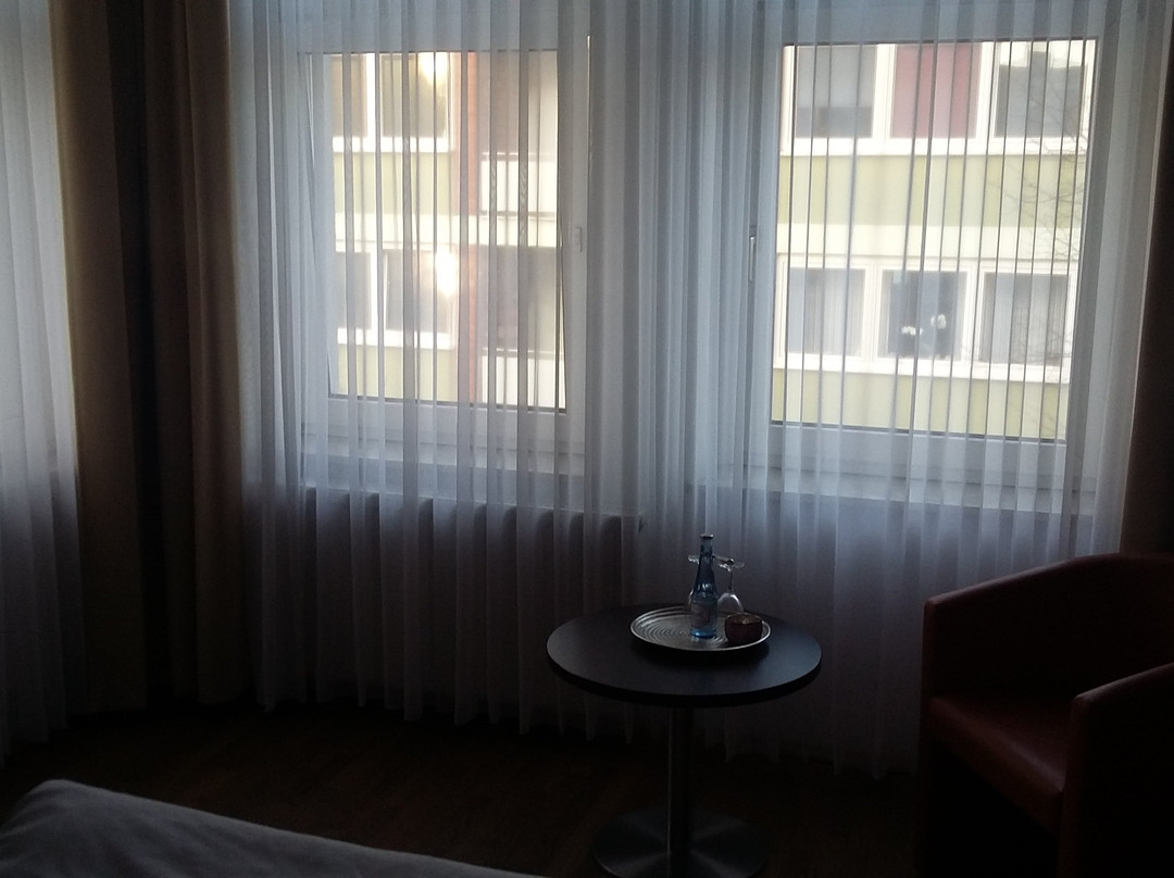 斯蒂普你的啤酒屋酒店主图