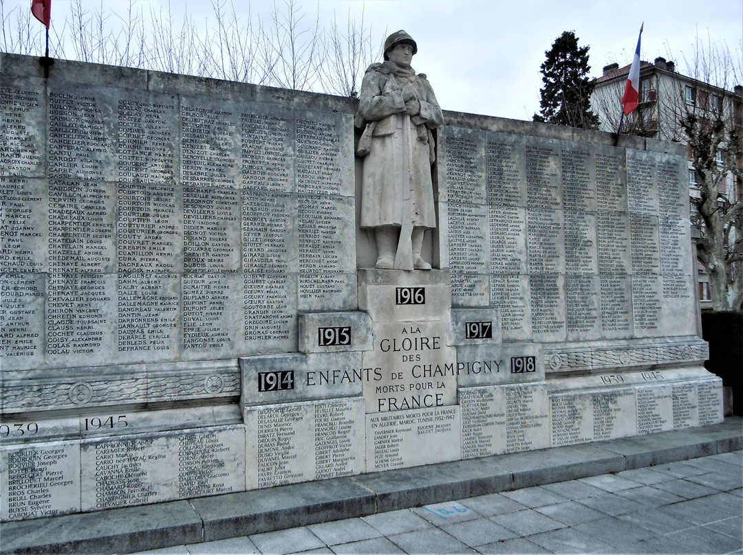 Monument aux Morts景点图片