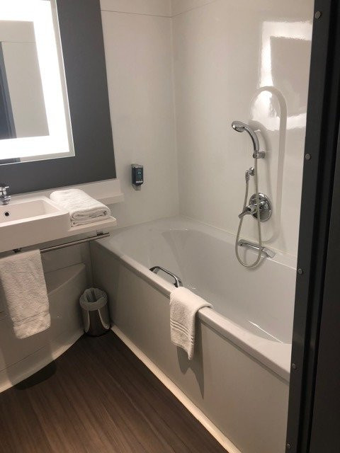 B&B HOTEL Rueil-Malmaison Gare主图