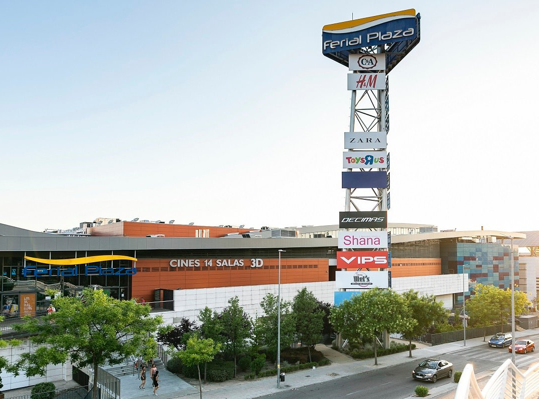Centro Comercial Ferial Plaza景点图片