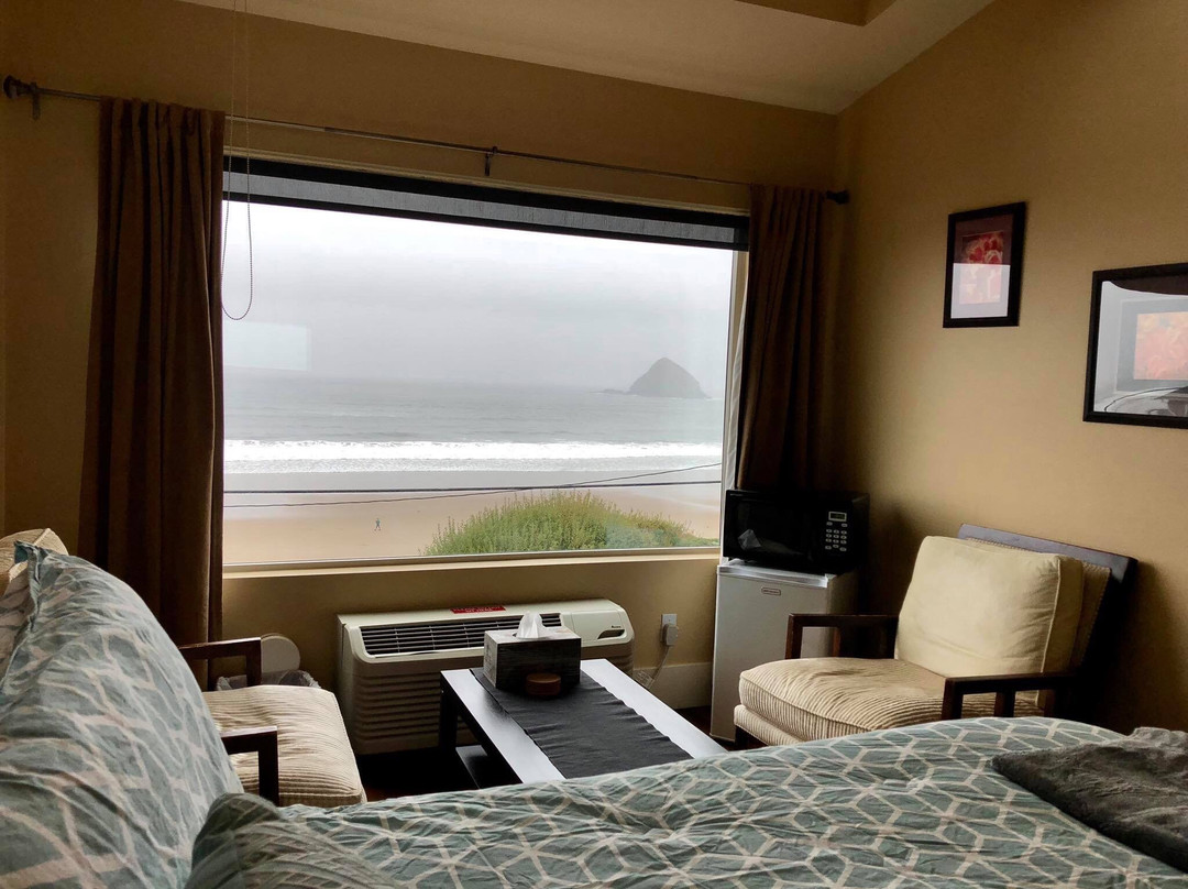 Three Arch Inn主图