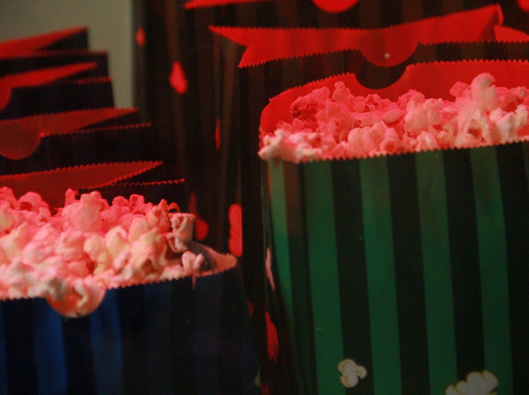 Skylight Drive-in-Pembroke必去景点