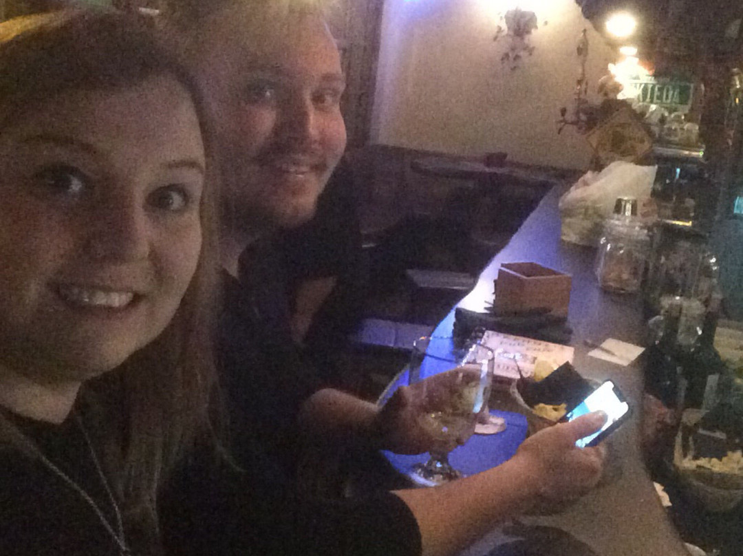 Daphne's pub-利维尼奥必去景点