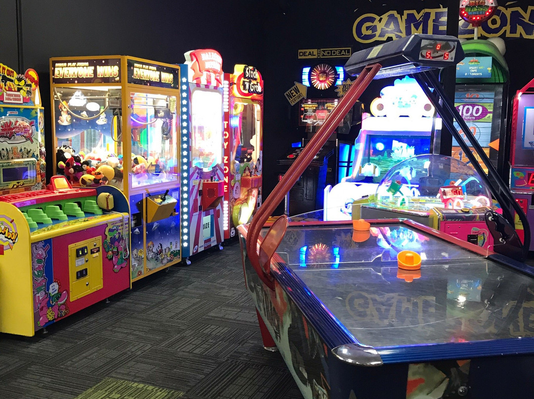 Caboolture Bowl & Mini Golf景点图片