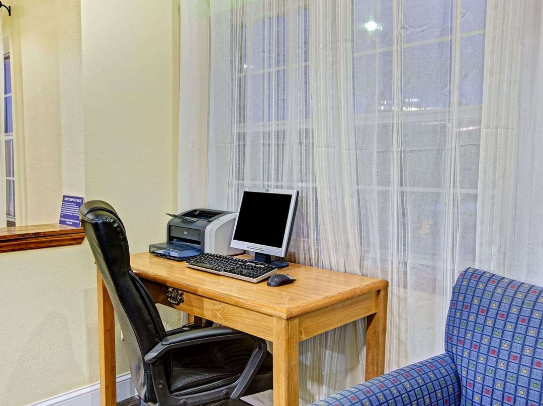 Microtel Inn & Suites by Wyndham Statesville主图