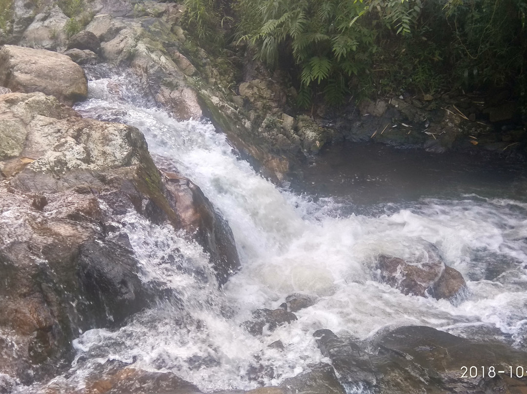 Kakochang Waterfalls景点图片