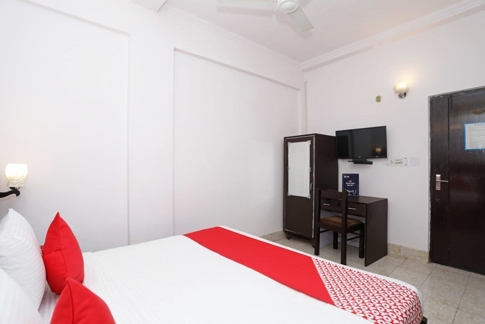 OYO 11327 Hotel R Paradise主图