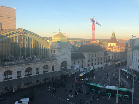 维多利亚大酒店主图