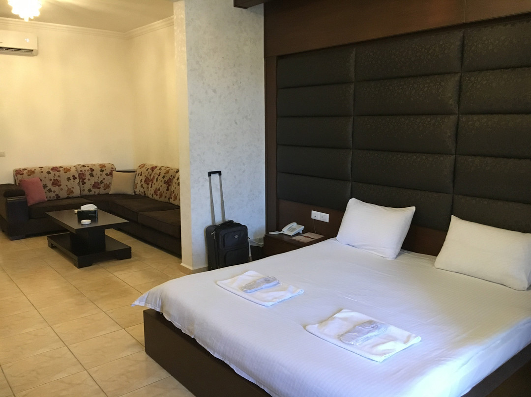 Al Khayal Grand Hotel