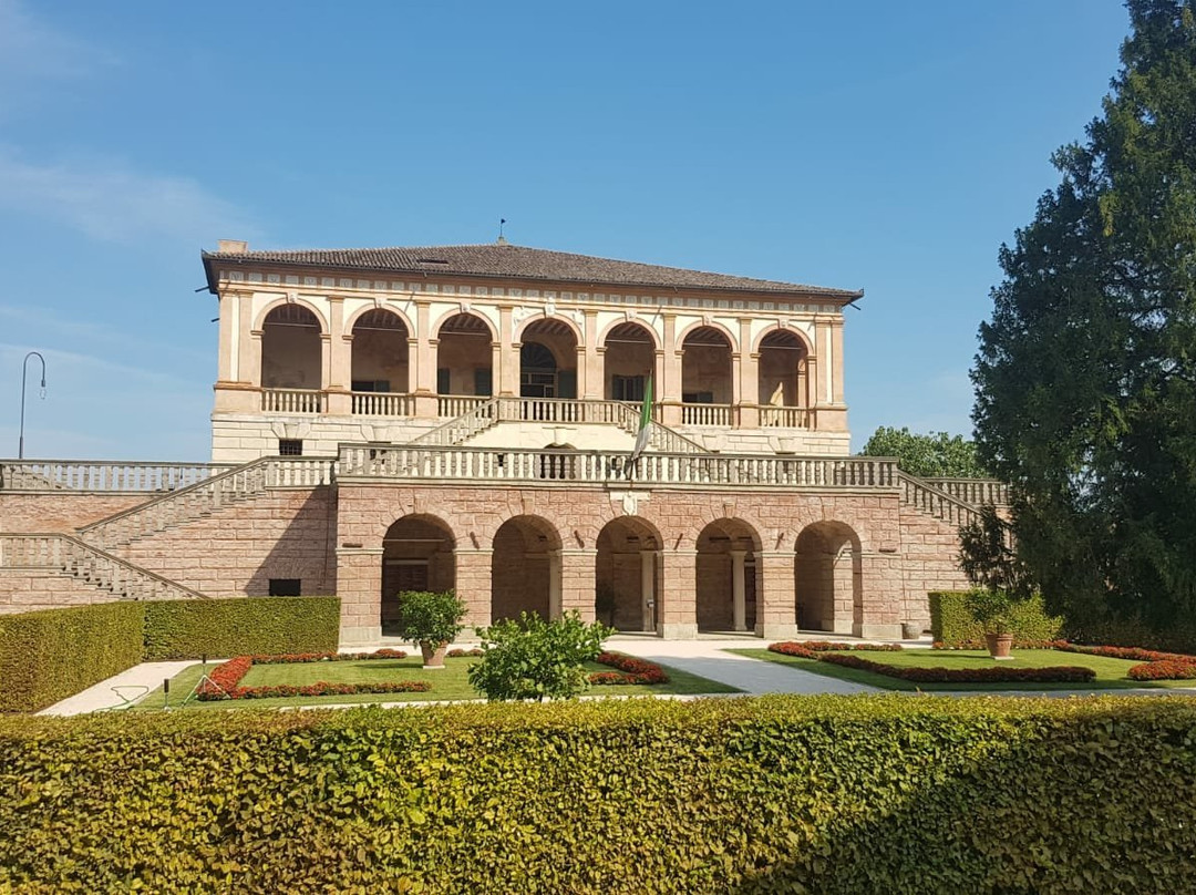Villa dei Vescovi景点图片