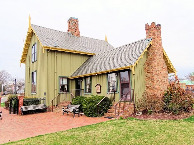 The Historic Railroad House景点图片