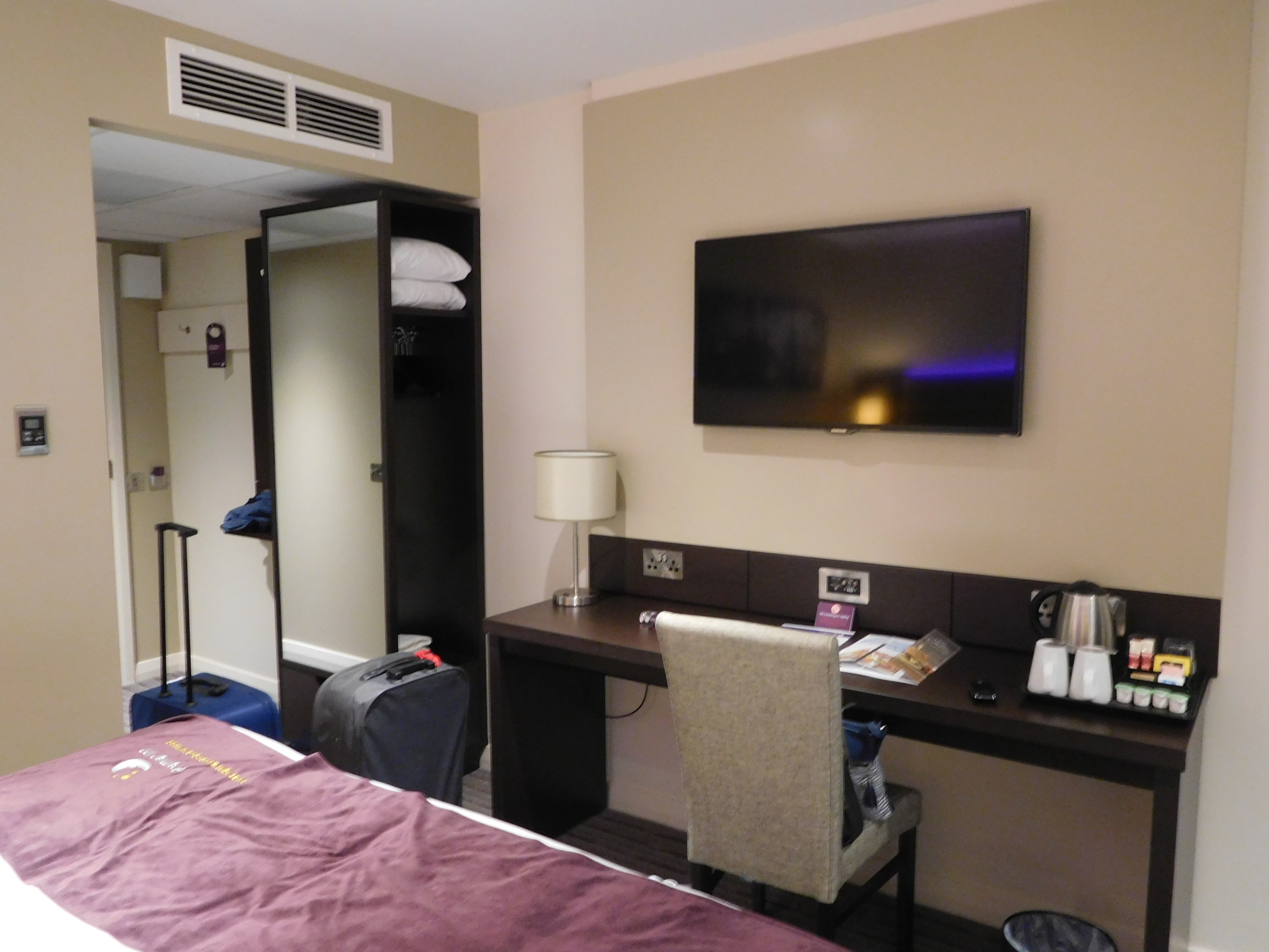 Premier Inn Slough Central South (Windsor Road) hotel-官方