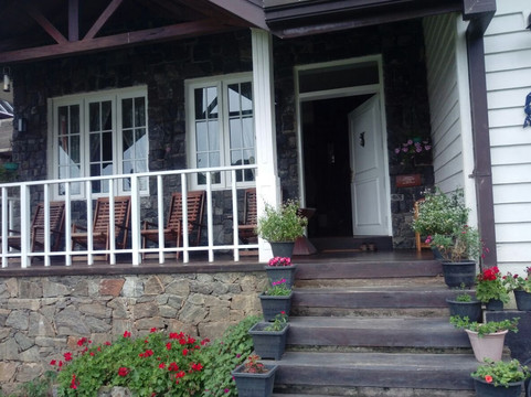 塔菲里尼酒店主图