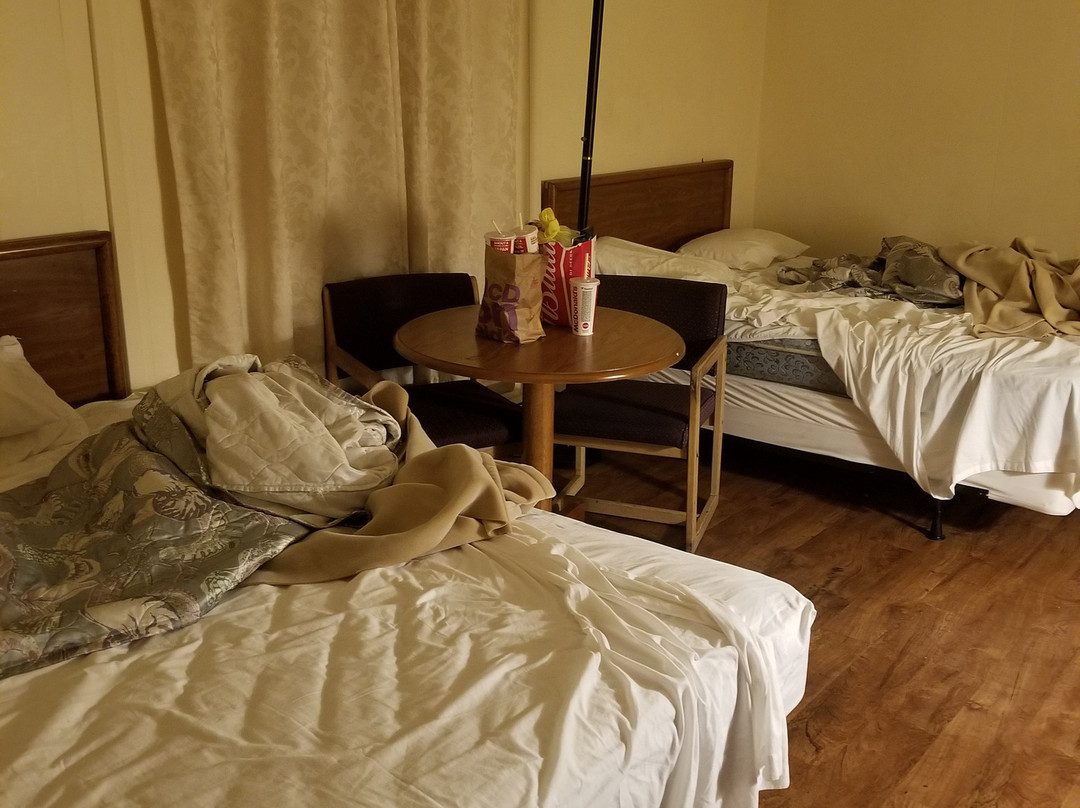 Twi-Lite Motel主图