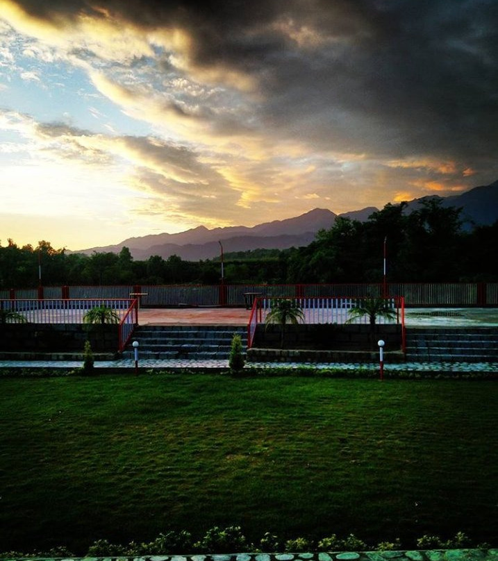 Hotel River Retreat主图