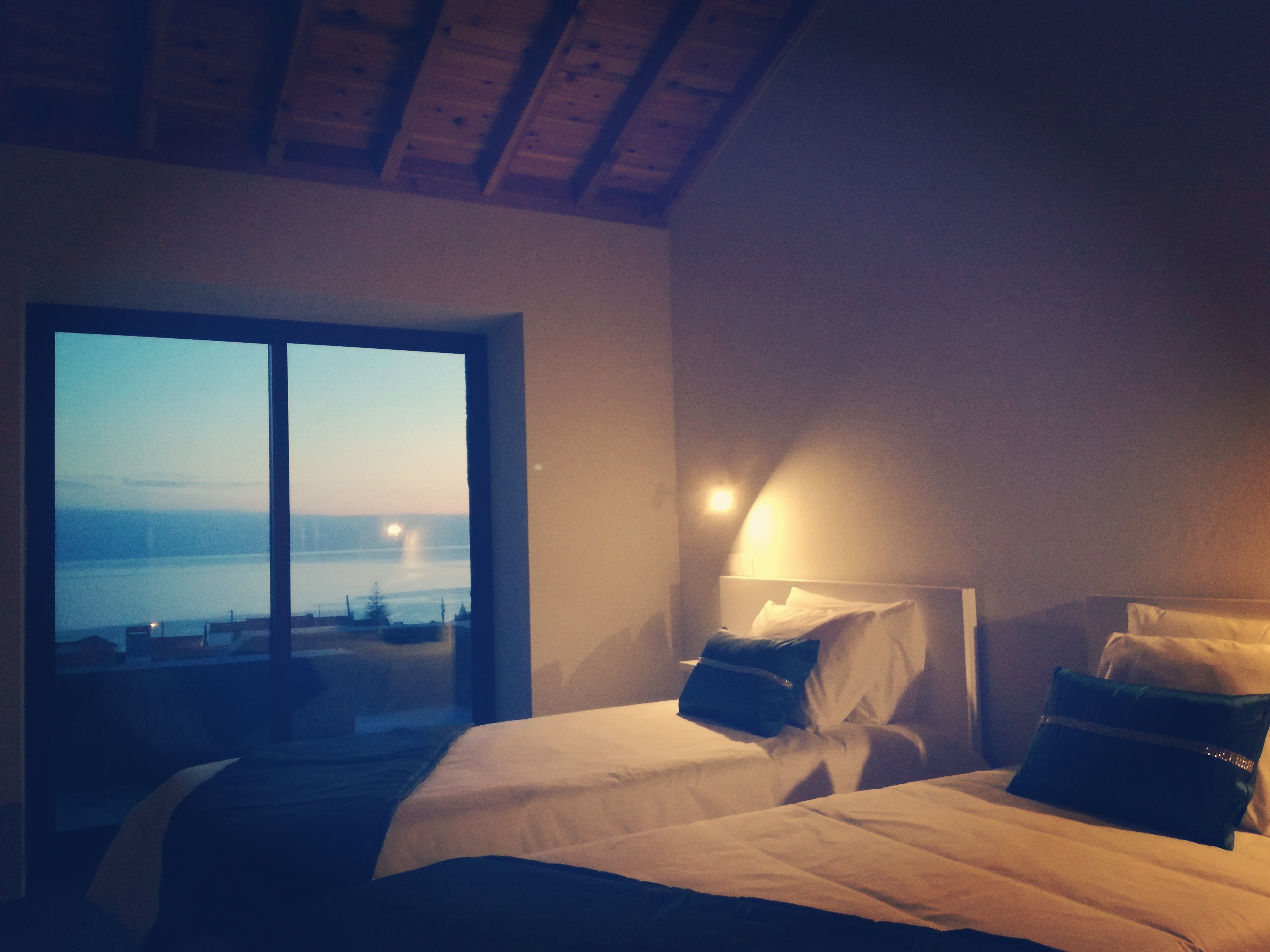 Melo's Place-官方