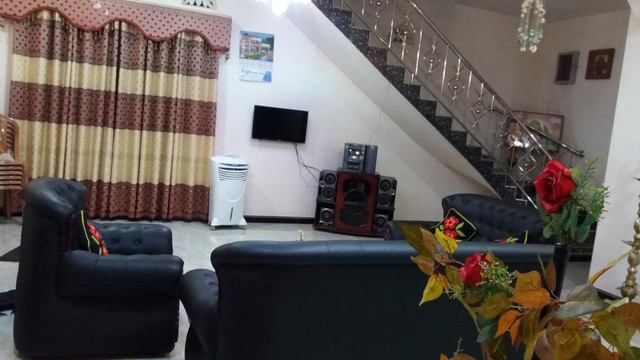 Eravur酒店住宿-Rl Guest In